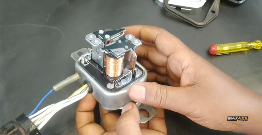 can a bad voltage regulator blow fuses on a scooter