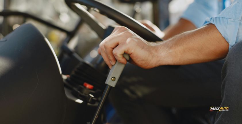 difference between power steering and manual steering