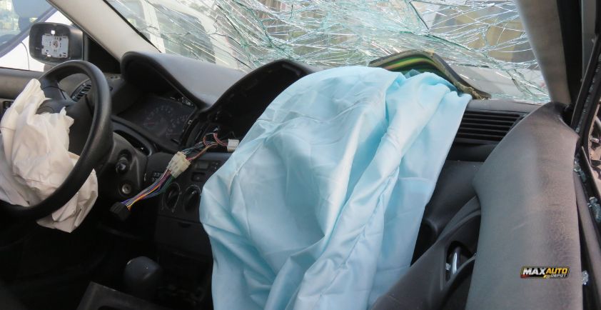 how airbags deploy in accidents