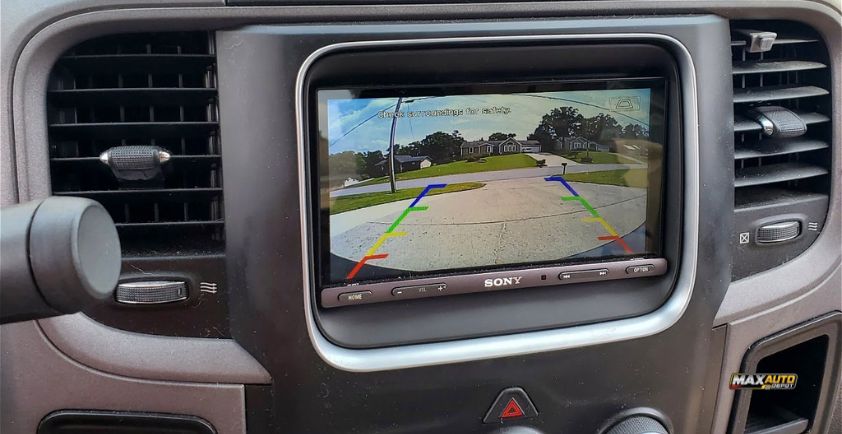 how to power backup camera on stinger radio