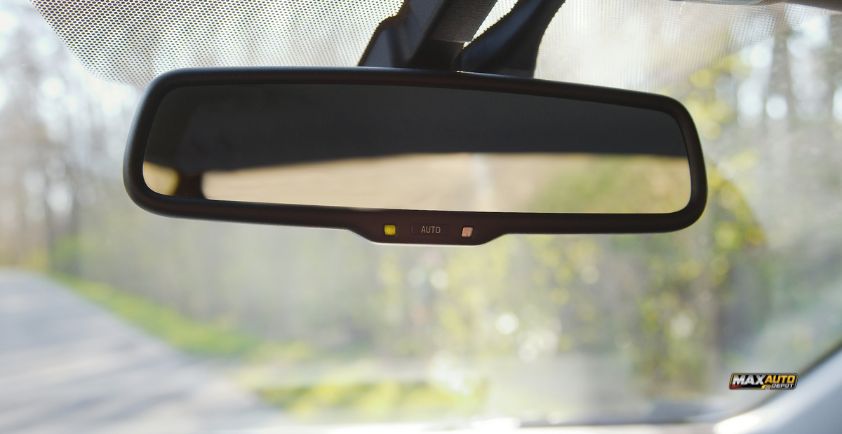 how to put rearview mirror back on