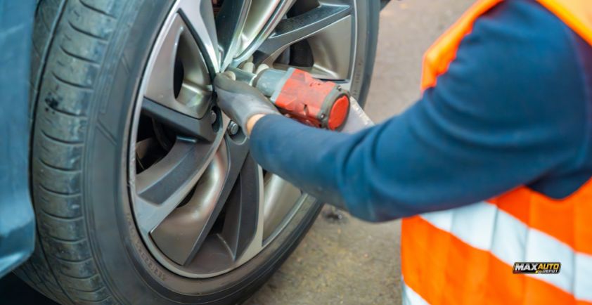 how to remove lug nut covers
