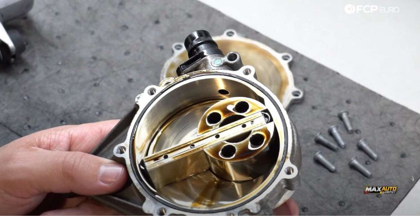 how vacuum pumps help in auto repair