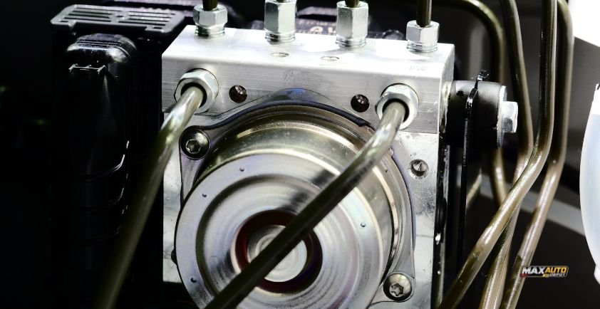 what is a powertrain control module (PCM)