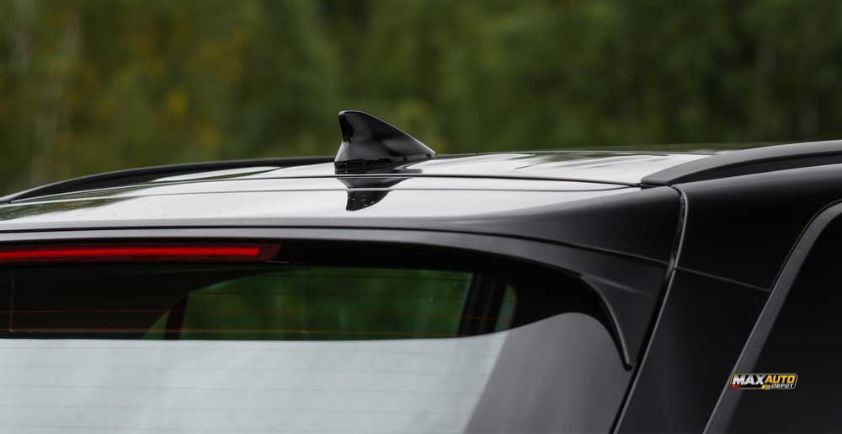 what is a shark fin antenna