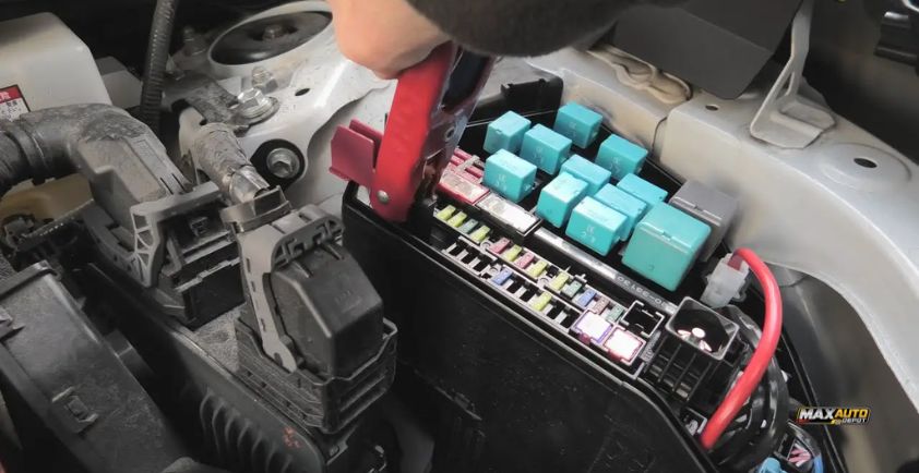 can you jump start a hybrid vehicle