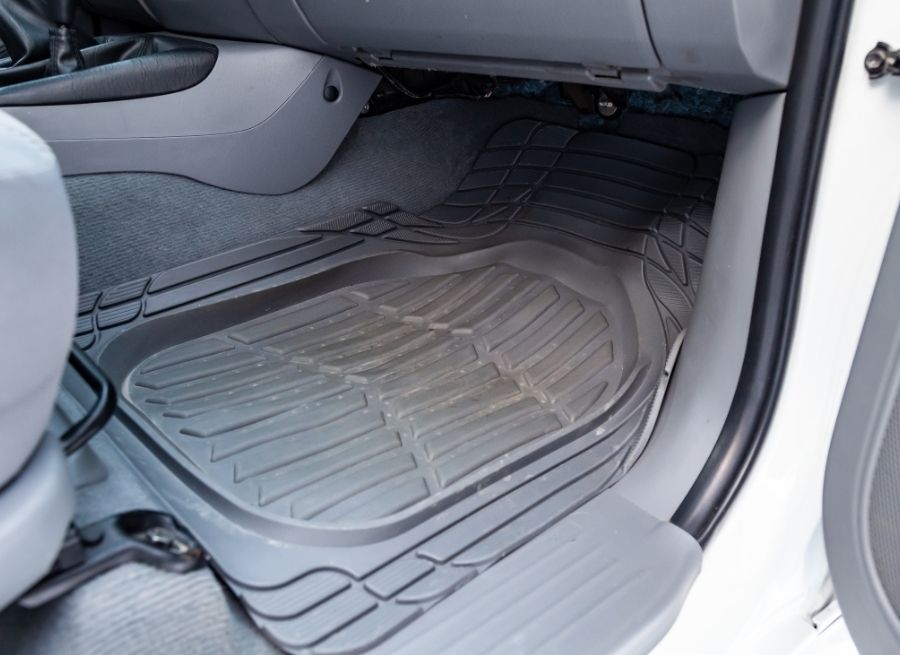 how to clean rubber car floor mats
