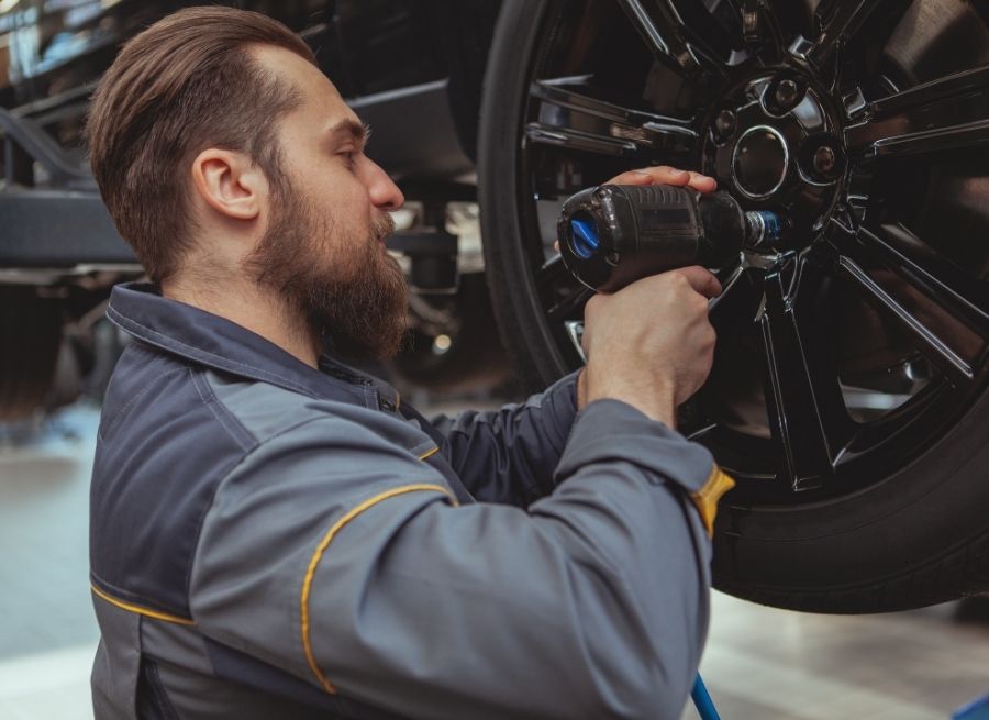 Methods To Loosen Rounded Lug Nuts